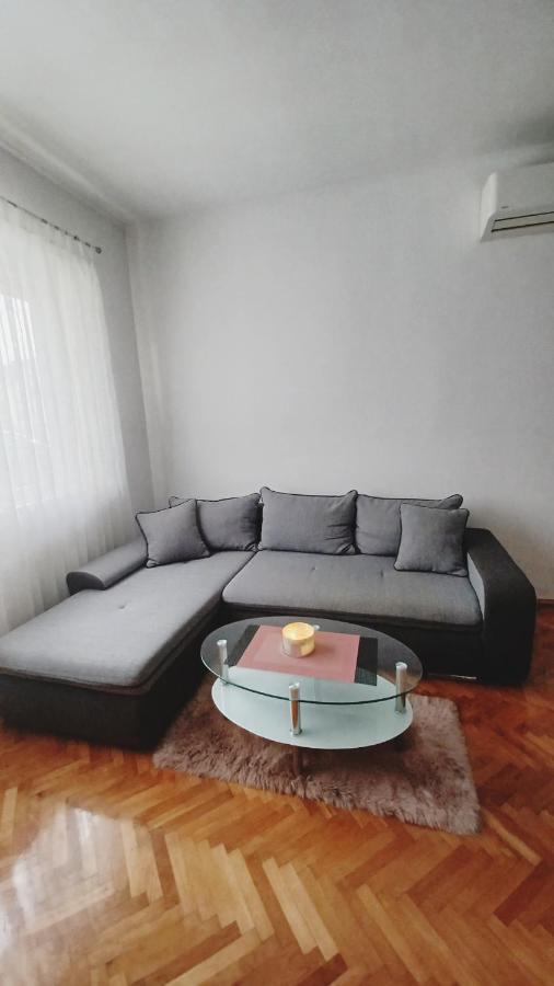Apartman Dora Apartment